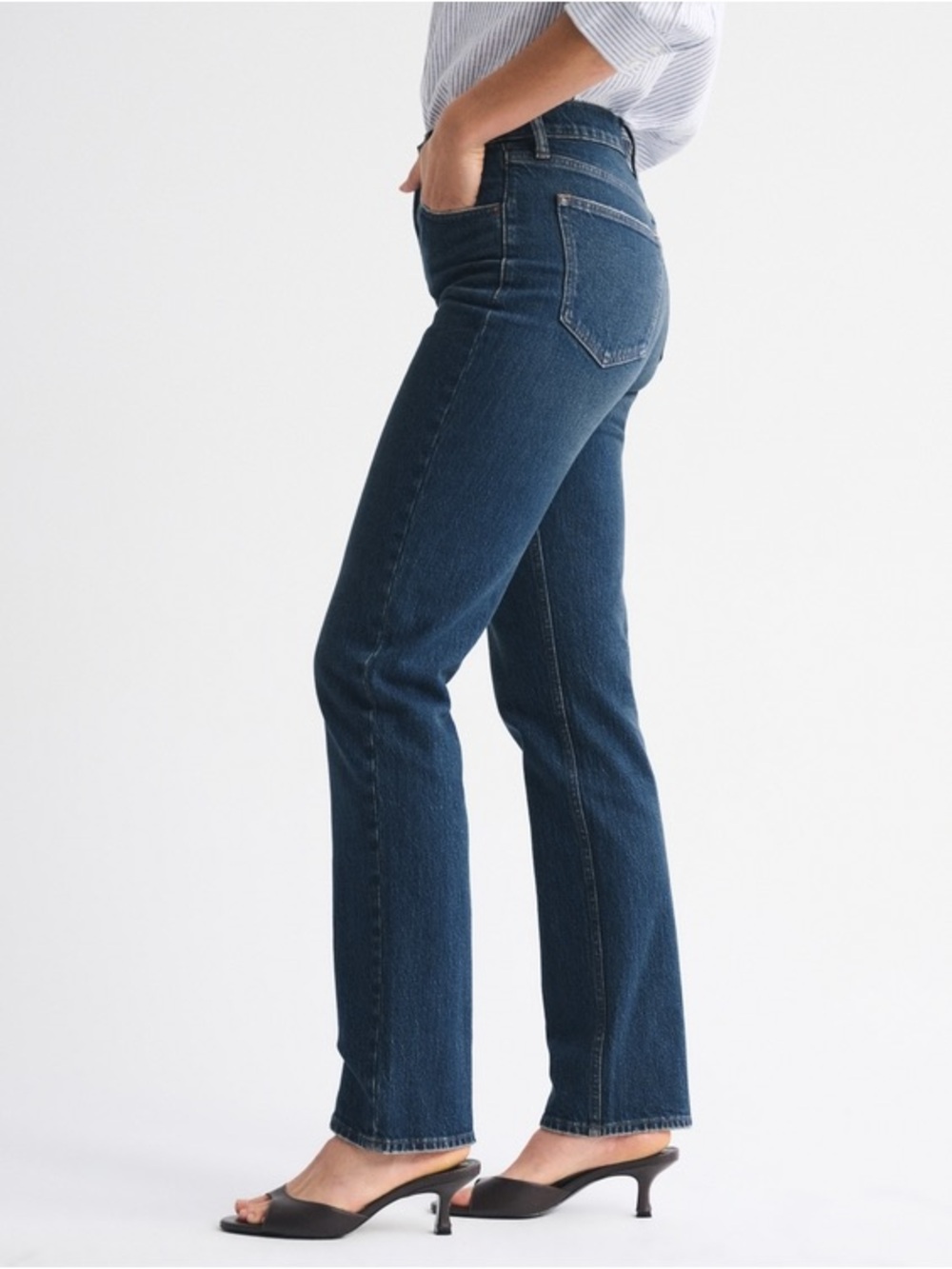 Abercrombie & Fitch Curve Love Slim Straight Ultra High Rise - Size 27 - Picture 11 of 12